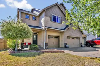Welcome home!  Over 2500 sqft