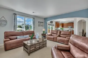 Nice sized livingroom