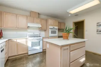 Gas range/oven PLUS a wall oven!