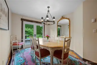Fountain Home Dining