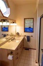 Primary bath