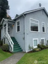 Welcome to 2306 Bonair Place SW! This adorable duplex is just steps from Alki Beach and all of the fun eateries, coffee houses and pubs along its shore. Perfect for the owner occupant who wants rental income to offset their mortgage, or the savvy investor who is looking to build up their real estate portfolio.