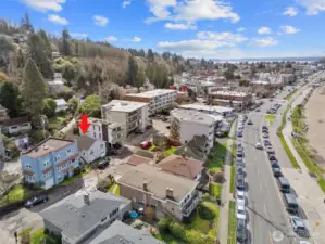 Located on Alki Beach, Seattle's Gold-Coast!