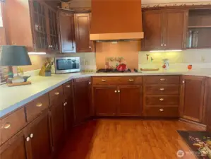 Lots of room for cooking