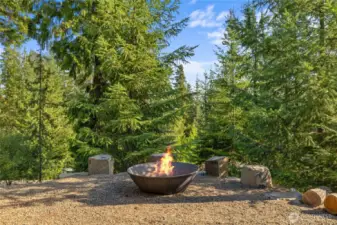 Private wood firepit