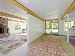 2 bonus rooms - lower level