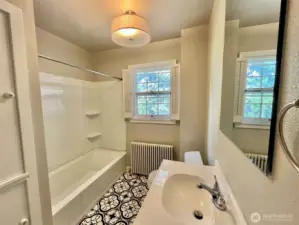 Upper unit full bath