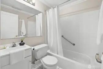 Lower full bath.