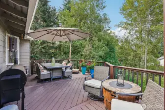 Large private Deck with territorial views