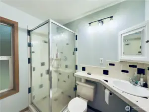 Large Bathroom: builtin, bathtub, tile, shower