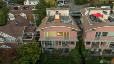 The neighbor's refer to this as Central Park living in Seattle. These units rarely come on the market - get in on it!