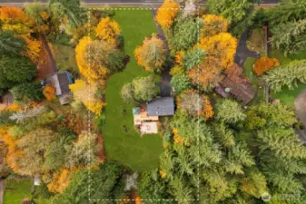 Lot lines are approximate.