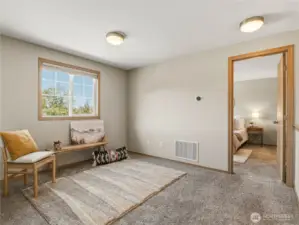 Flex space on landing