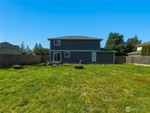 Level lawn, so much room for possibilites