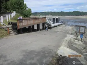 Community boat launch