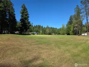 Beautiful 9 hole golf course set in a wooded area