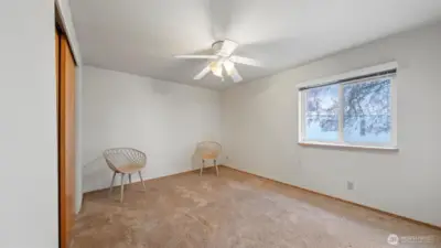 2nd bedroom with large closet