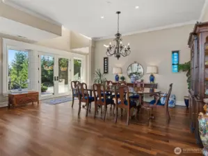 Formal dining room