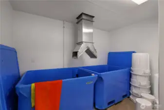 Ice room. Ice machine does not convey but maybe negotiable and is a must have for a fisherman. This can be controlled by cell phone and have hundreds of pounds of ice ready in a couple hours. Leave your house and fill the totes by the time you get it the beach!