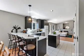Expansive breakfast bar in kitchen easily seats 4