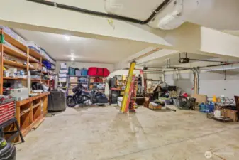 3car Extra Deep Garage