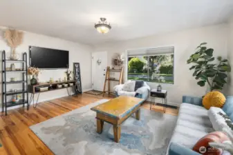 TV and Bracket comes with the home!