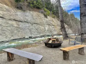 Property is right on the Beautiful Teanaway River