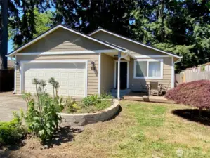 Welcome home to 1609 Tullis Street!