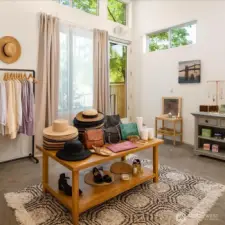 Live/work space virtually staged