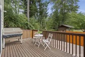 Deck in back off the dining room