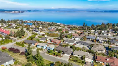 Beautiful view. It was a hazy day. Clear days you can see the mountain beter.