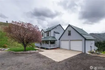 House with attached garage and upstairs loft