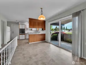 Light filled kitchen/dining area.