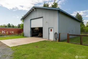 The shop you have been waiting for! 32'x54' with power front & back doord