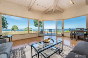 The great room is more like living in an OmniMax theater than a house. Watch ships, coast guard, and whales, all from the couch!