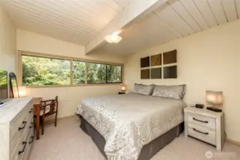 The second main floor bedroom. Spacious and comfortable!