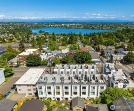 Live the Phinney Ridge lifestyle in this barely lived-in, like-new townhome at The Peaks!