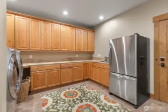 Pantry / laundry