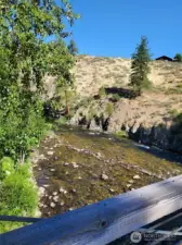 615 Pine Loop walking bridge to enjoy the amenities in Winthrop are wonderful and easy accessibility without the need to get in your car!