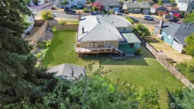 This is such a GREAT home and yard!
