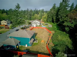 Remember this lot extends beyond the back fence.