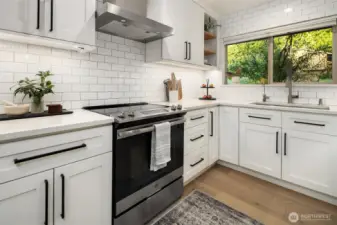Beautifully laid out kitchen