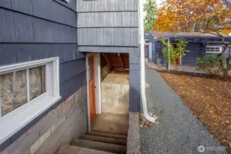 Seperate Entrance from basement leading into the backyard