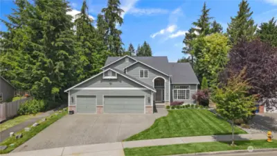 Beautiful Street Appeal in the highly desirable Cascade Highlands Neighborhood