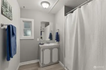 Main Bathroom