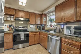 Don't miss the granite counters and stainless steel appliances.