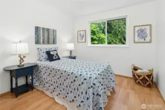 One of the good sized guest rooms.