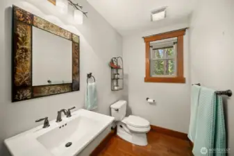 1/2 Bath