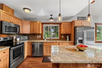 Kitchen, Stainless Appliances