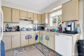 Apt. 2 - Kitchen